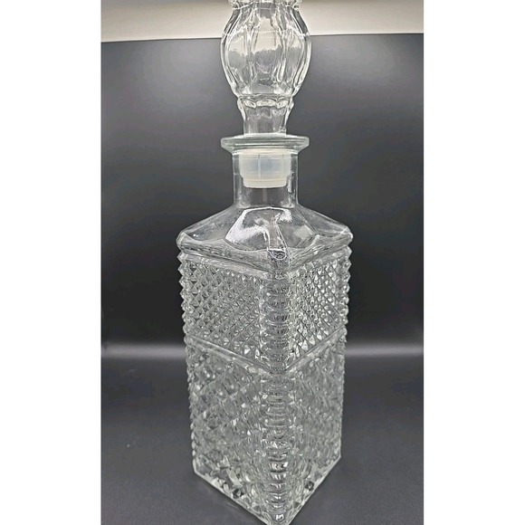 The Unbranded Brand Other - Vintage Crystal Liquor Decanter Diamond Cut Pattern Sealed Top GLASS 13" Tall EC